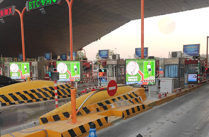 led燈桿屏|智慧燈桿屏|led廣告機(jī)|智慧路燈屏|戶外LED廣告機(jī)|燈桿屏|智慧燈桿|智慧路燈 led燈桿屏|智慧燈桿屏|led廣告機(jī)|智慧路燈屏|戶外LED廣告機(jī)|燈桿屏|智慧燈桿|智慧路燈